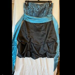 Speechless, 7, blue and black strapless dress